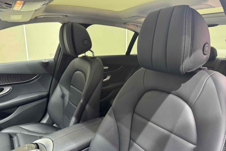 奔驰C级 2018款 C 200 L 运动版局部细节22