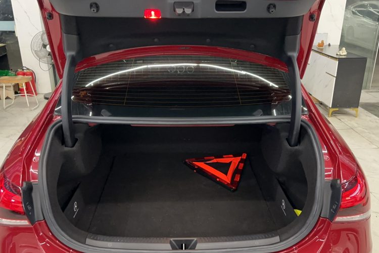 奔驰A级 2020款 A 200 L 运动轿车局部细节23