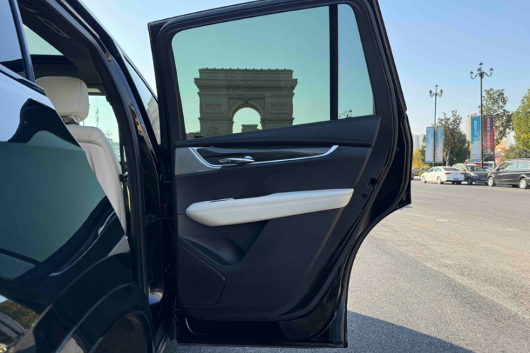 凯迪拉克XT6 2020款 改款 28T 六座四驱领先运动型局部细节9004