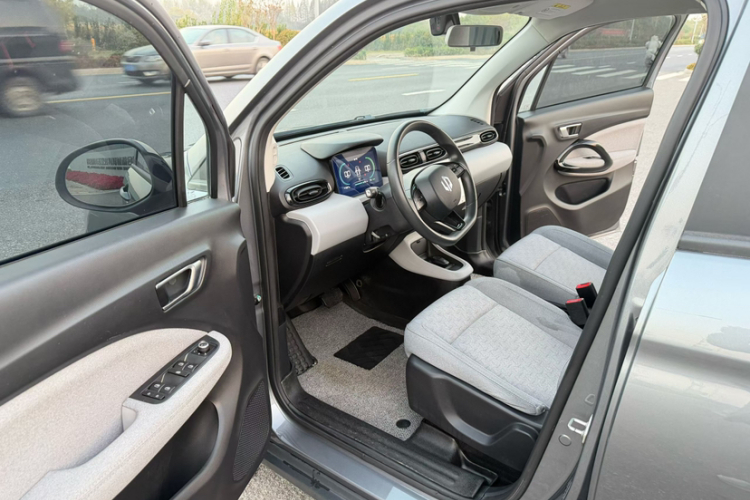 零跑汽车 零跑T03 2022款 炫晶版中控内饰7003