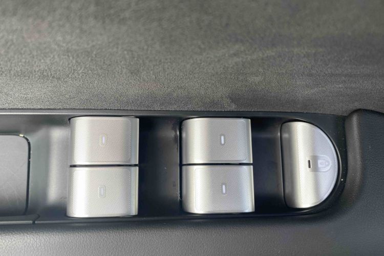 firefly萤火虫 2025款 发光版中控内饰7010