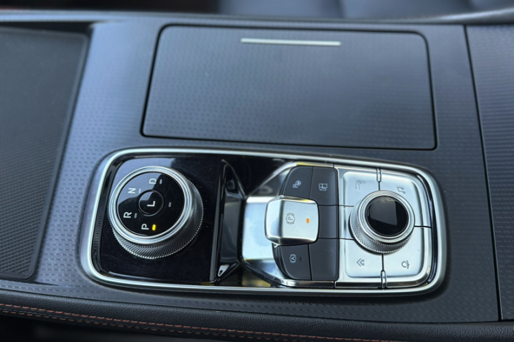 福特 领裕新能源 2025款 尊领型PLUS车身外观6006