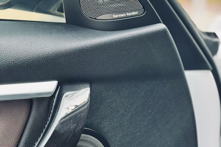 宝马3系 2018款 320Li M运动曜夜版中控内饰7008