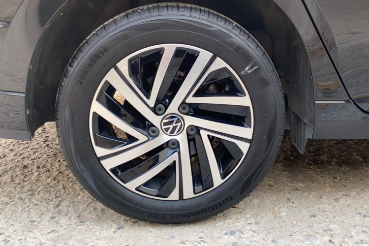 大众 朗逸 2023款 280TSI DSG满逸版车身外观6010