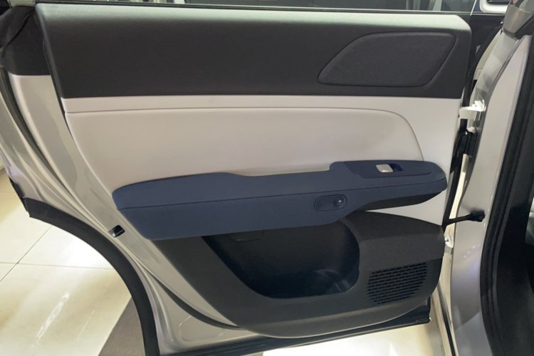 小鹏G6 2023款 700 四驱性能 Max中控内饰7008