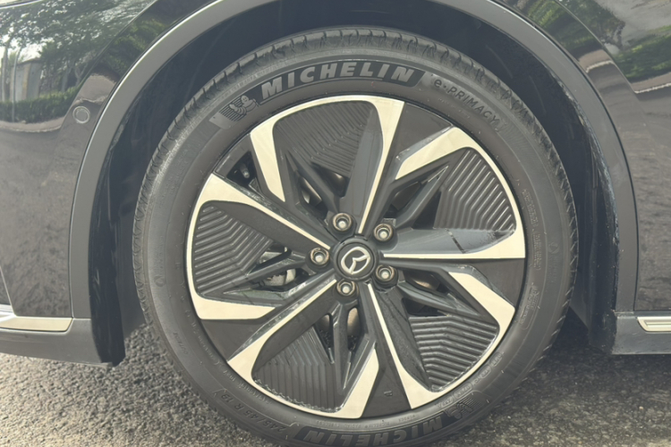 马自达EZ-6 2024款 纯电600智尊版车身外观6002