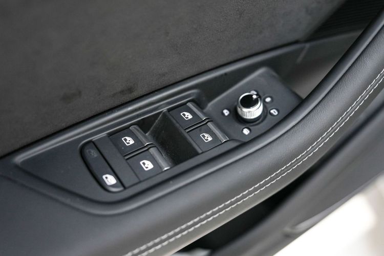 奥迪S4 2024款 S4 Avant 3.0TFSI中控内饰7008