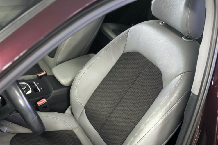 奥迪A3 2017款 Limousine 35 TFSI 时尚型中控内饰7002