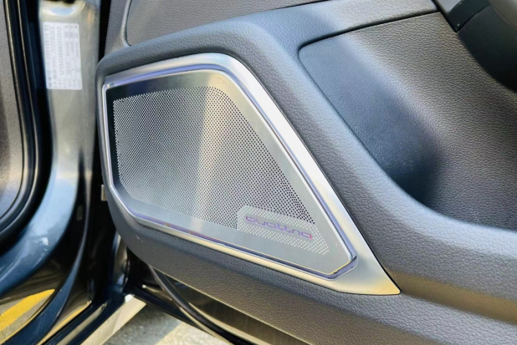 奥迪A6L 2021款 55 TFSI quattro 尊享动感型中控内饰7009