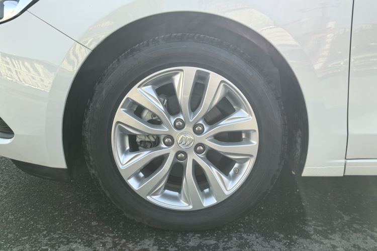 别克 英朗 2021款 改款 典范 1.5L 自动精英型局部细节9001