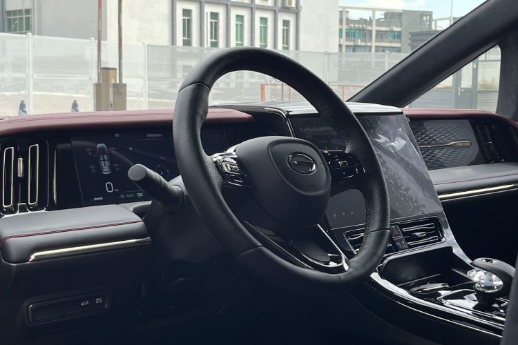 广汽传祺 传祺M8 2023款 宗师系列 双擎 旗舰版中控内饰7004