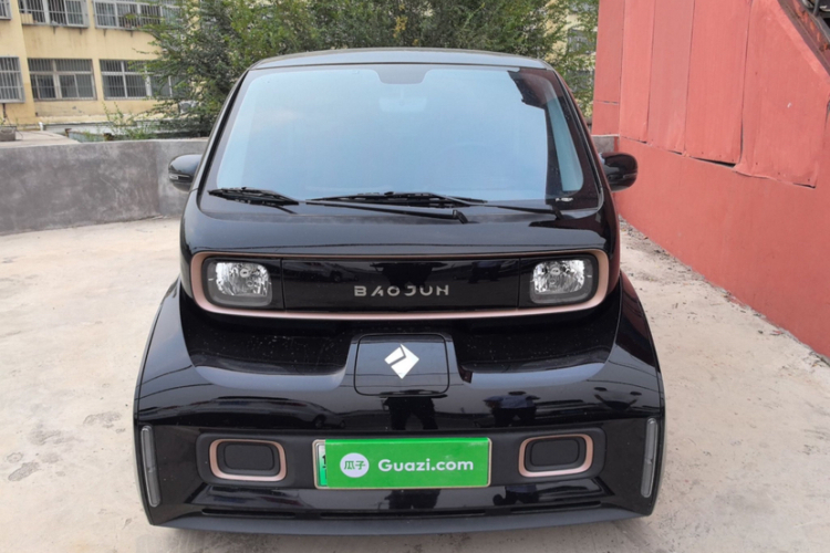 宝骏KiWi EV 2022款 设计师轻享版 三元锂车身外观6001