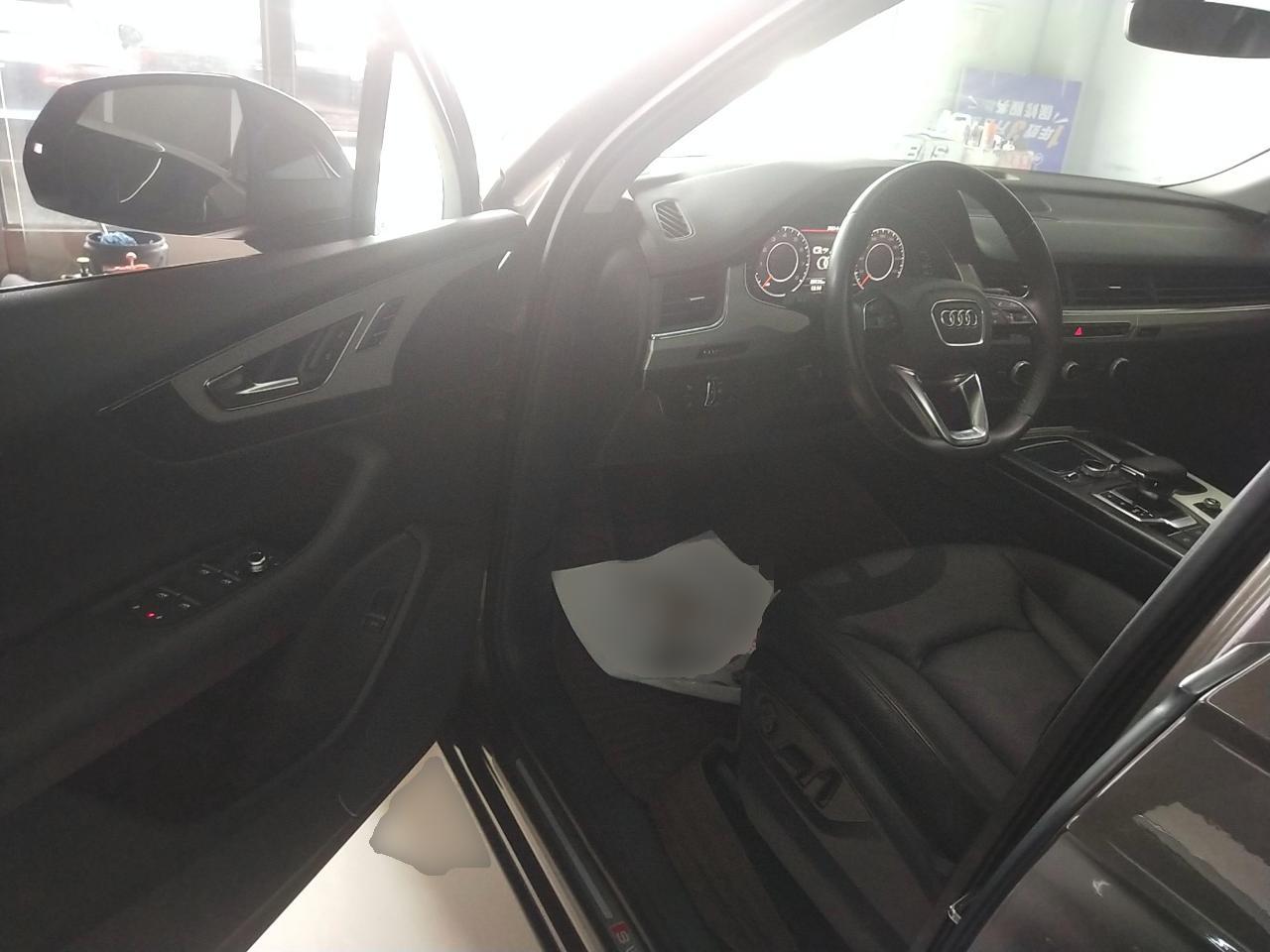 奥迪Q7 2016款 40 TFSI S line运动型(进口)