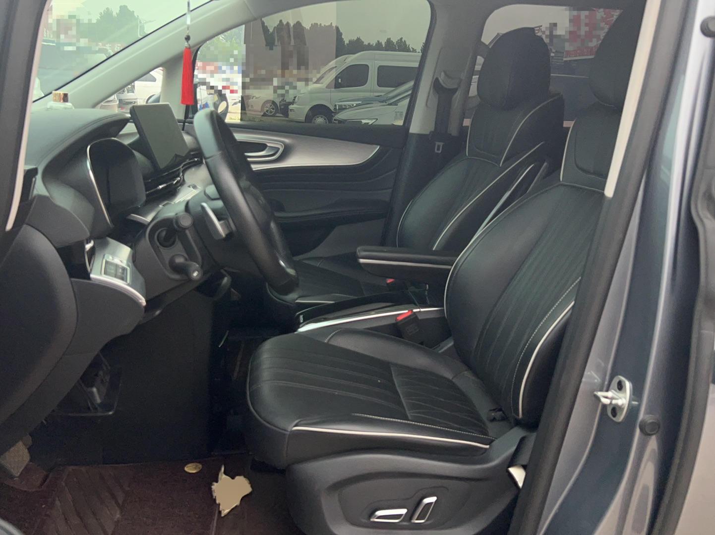 荣威iMAX8 2021款 400TGI Supreme系列陆尊版