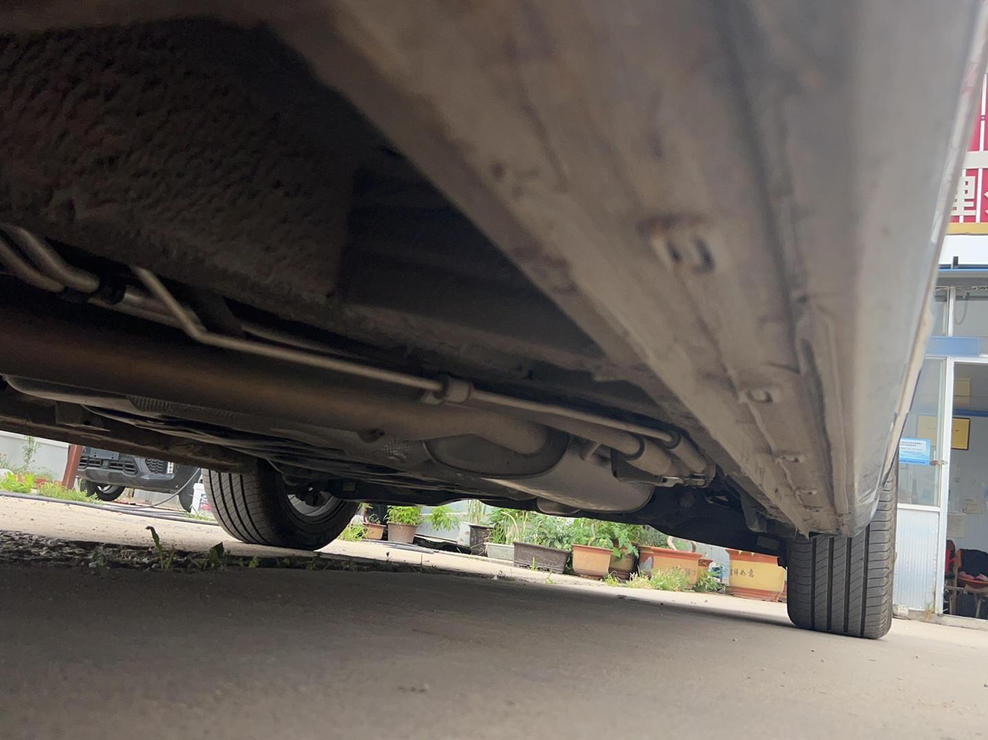 荣威iMAX8 2021款 400TGI Supreme系列陆尊版