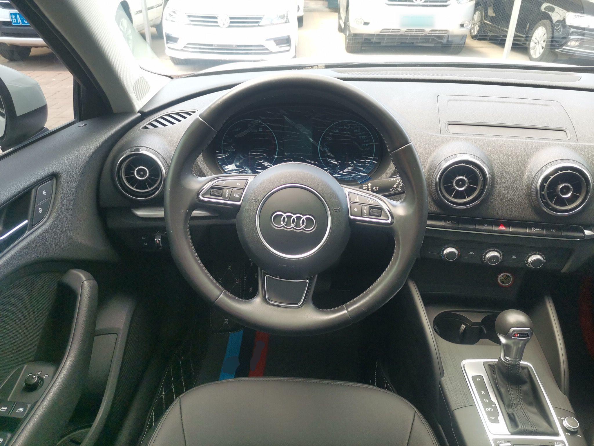 奥迪A3 2014款 Sportback 35 TFSI 自动时尚型