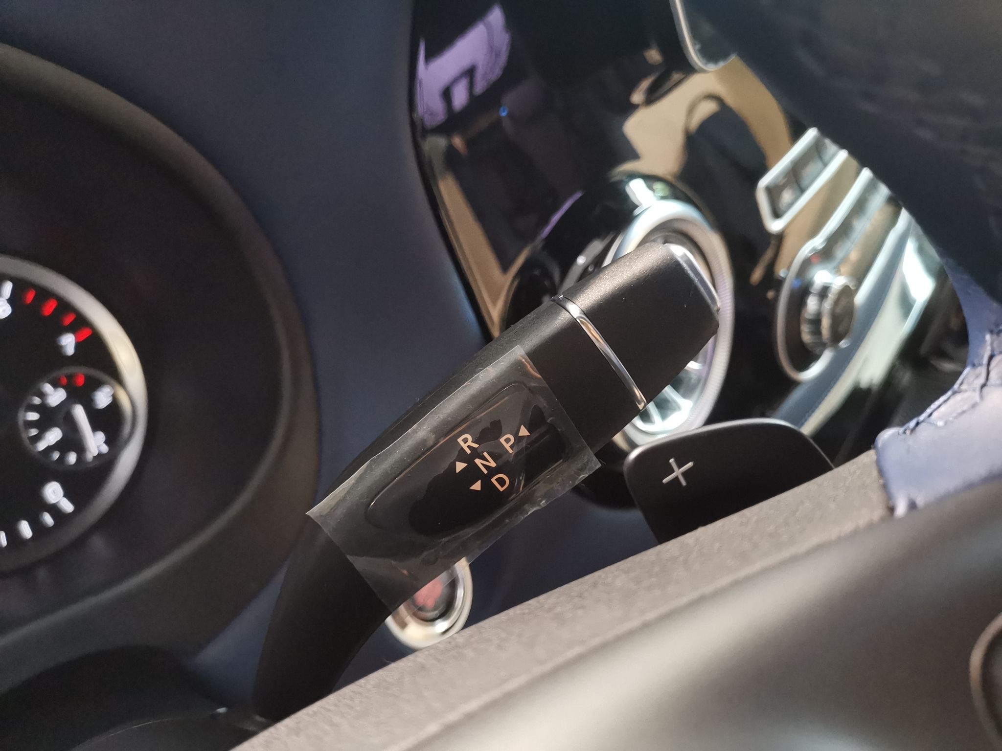 奔驰 威霆 2021款 2.0T 商务版 7座