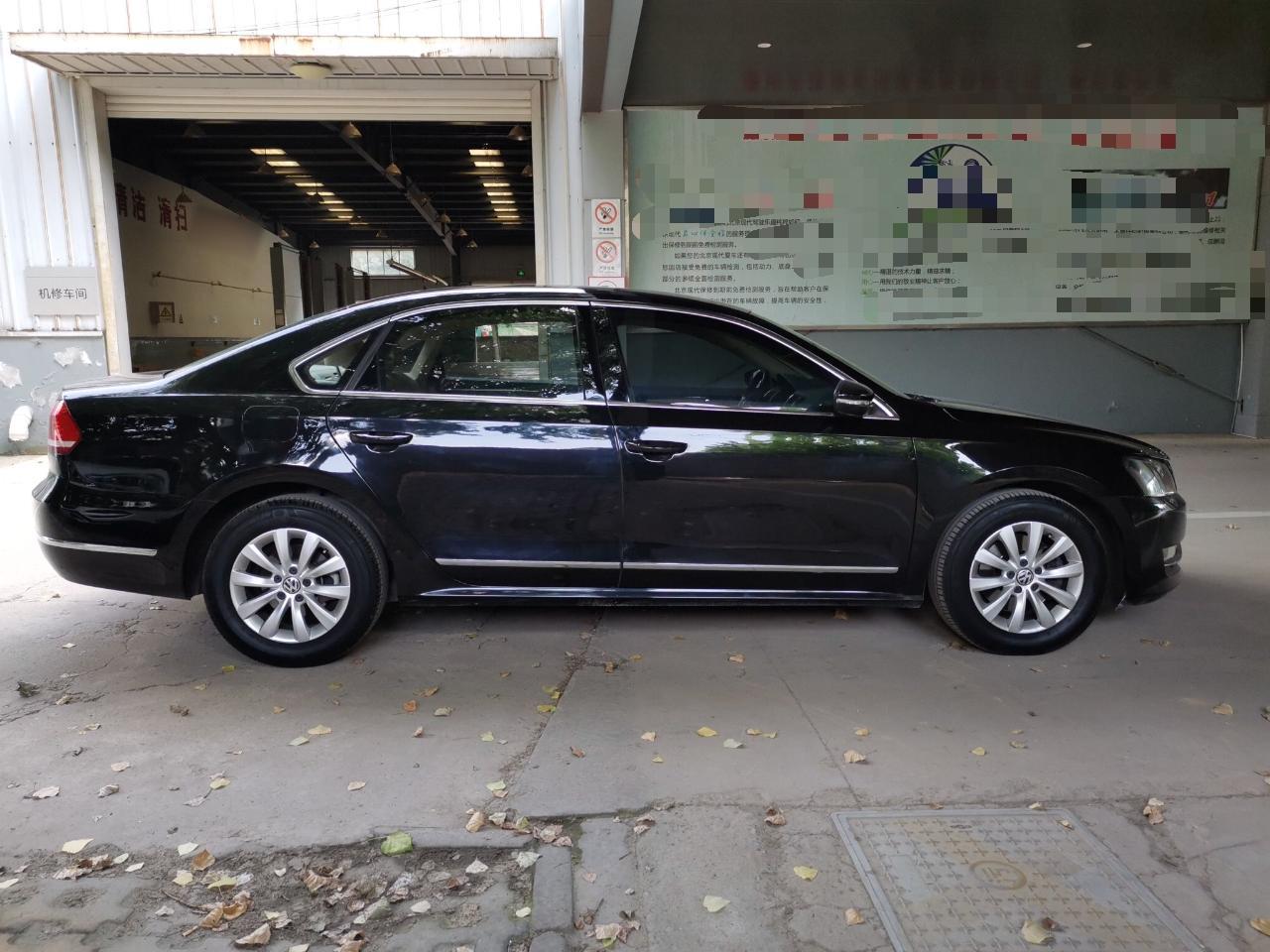 大众 帕萨特 2011款 1.8TSI DSG尊荣版