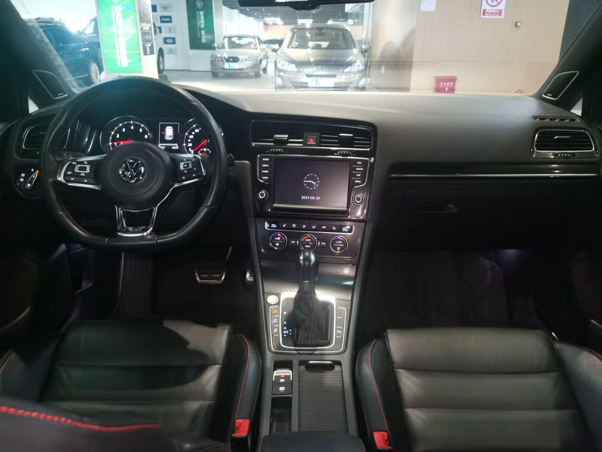 大众 高尔夫 2016款 2.0TSI GTI