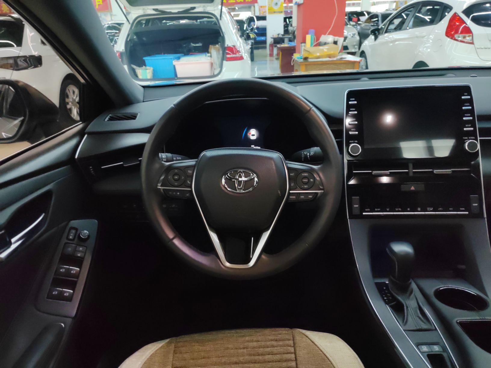 丰田 亚洲龙 2019款 2.0L 豪华版