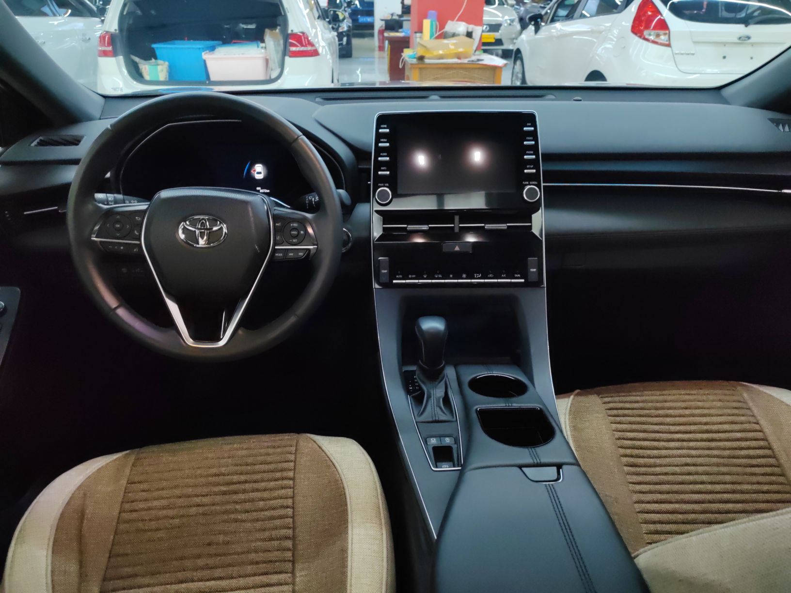 丰田 亚洲龙 2019款 2.0L 豪华版