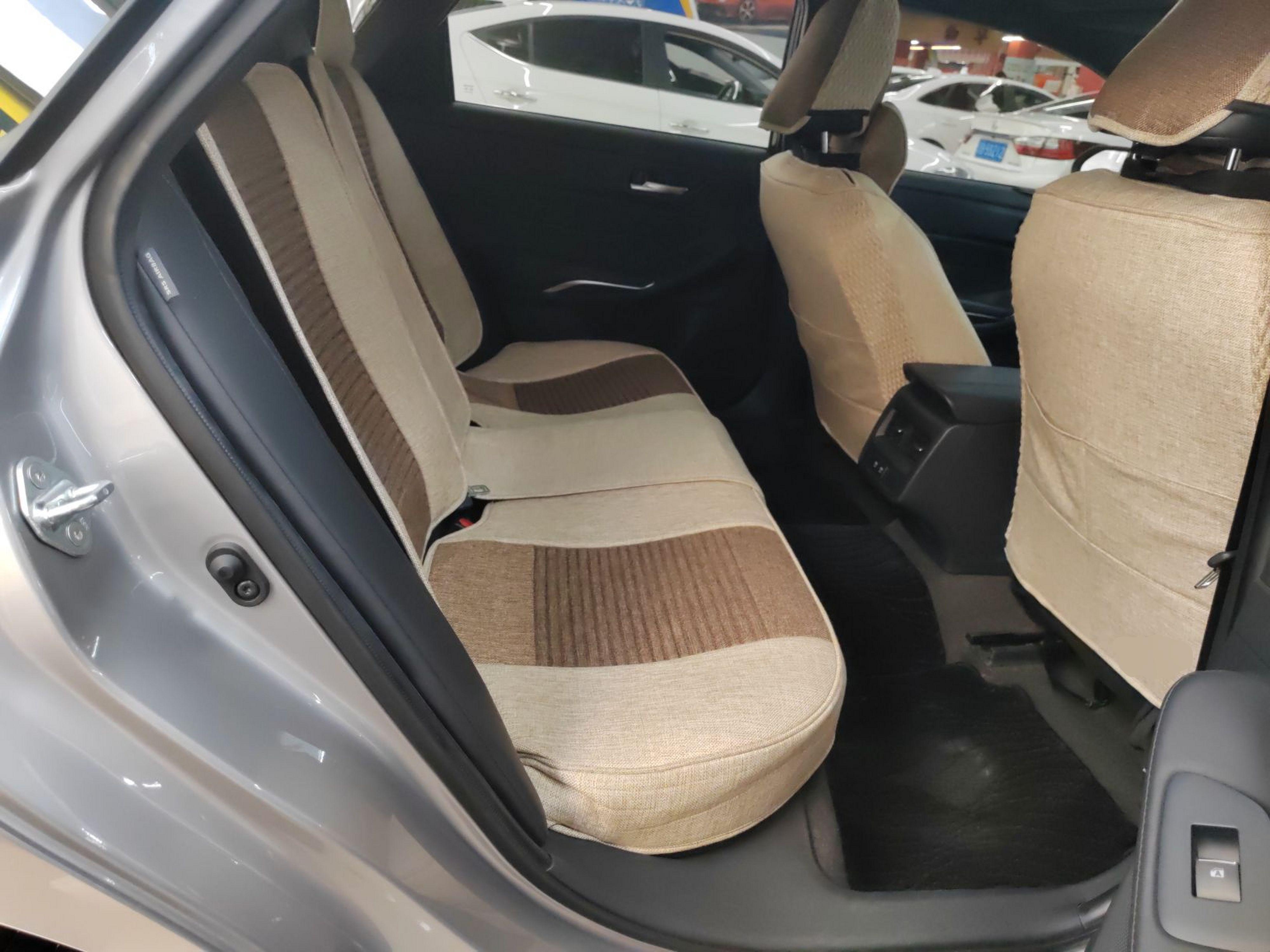 丰田 亚洲龙 2019款 2.0L 豪华版