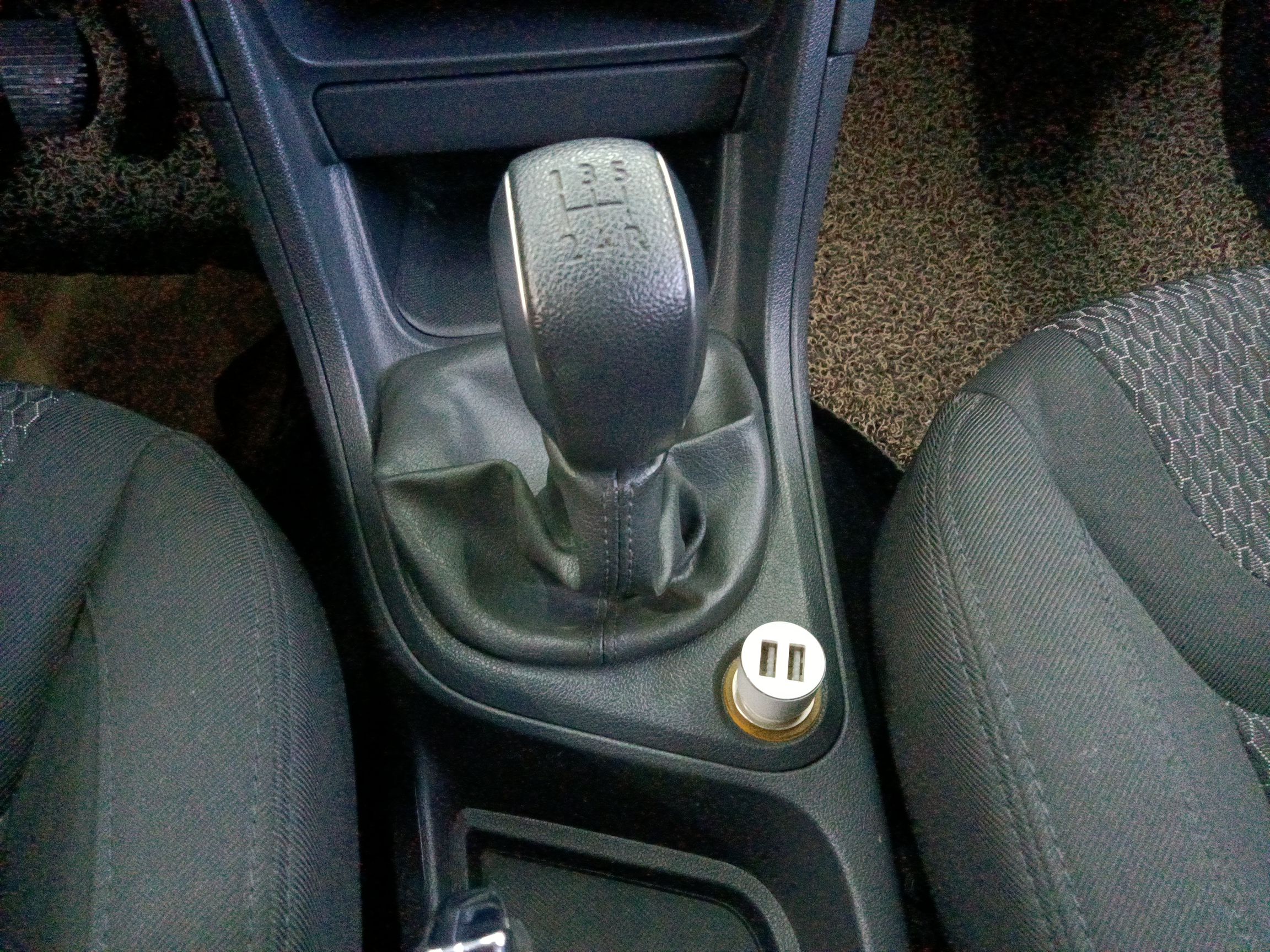 标致308 2014款 乐享版 经典 1.6L 手动优尚型