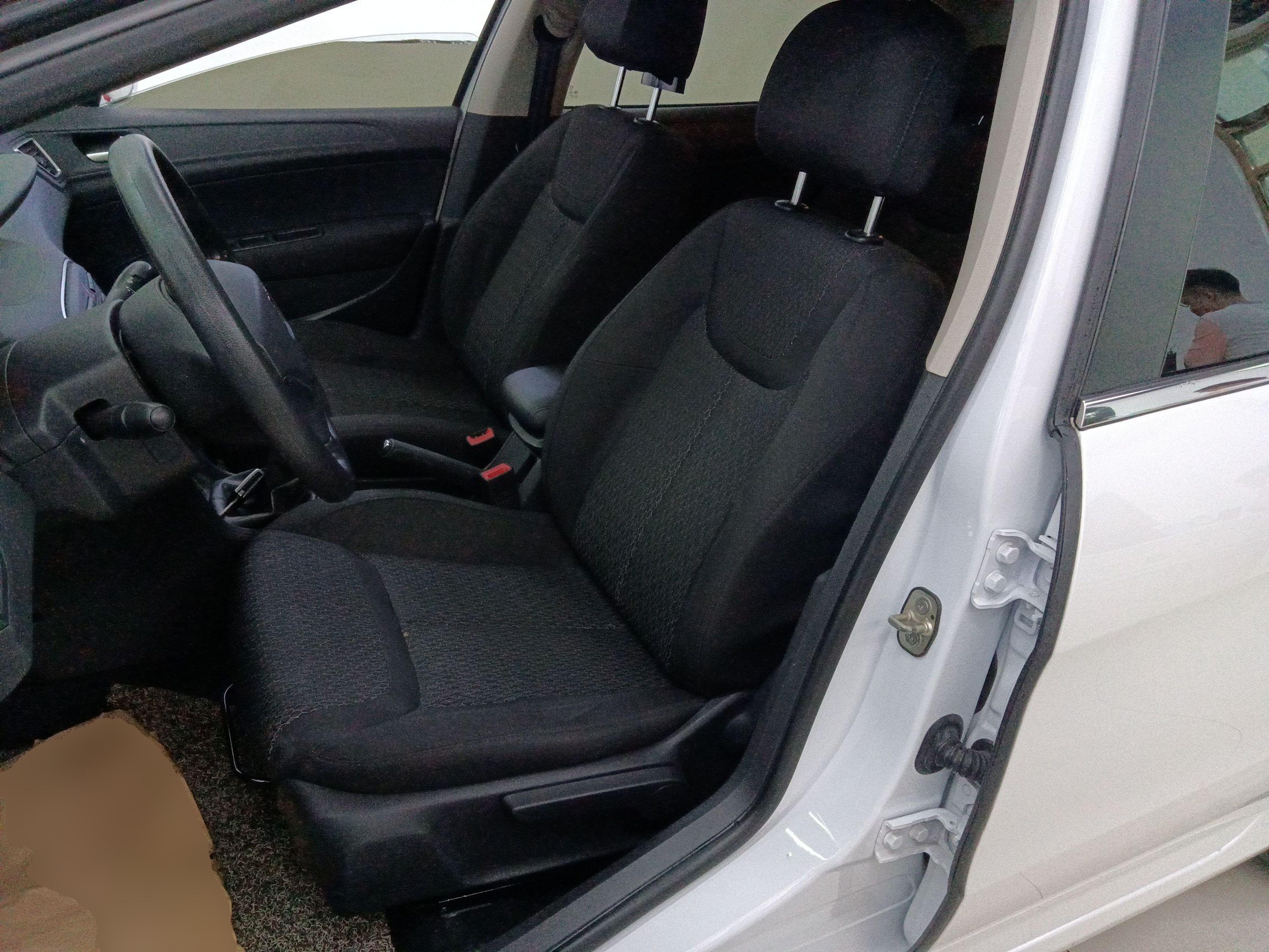 标致308 2014款 乐享版 经典 1.6L 手动优尚型