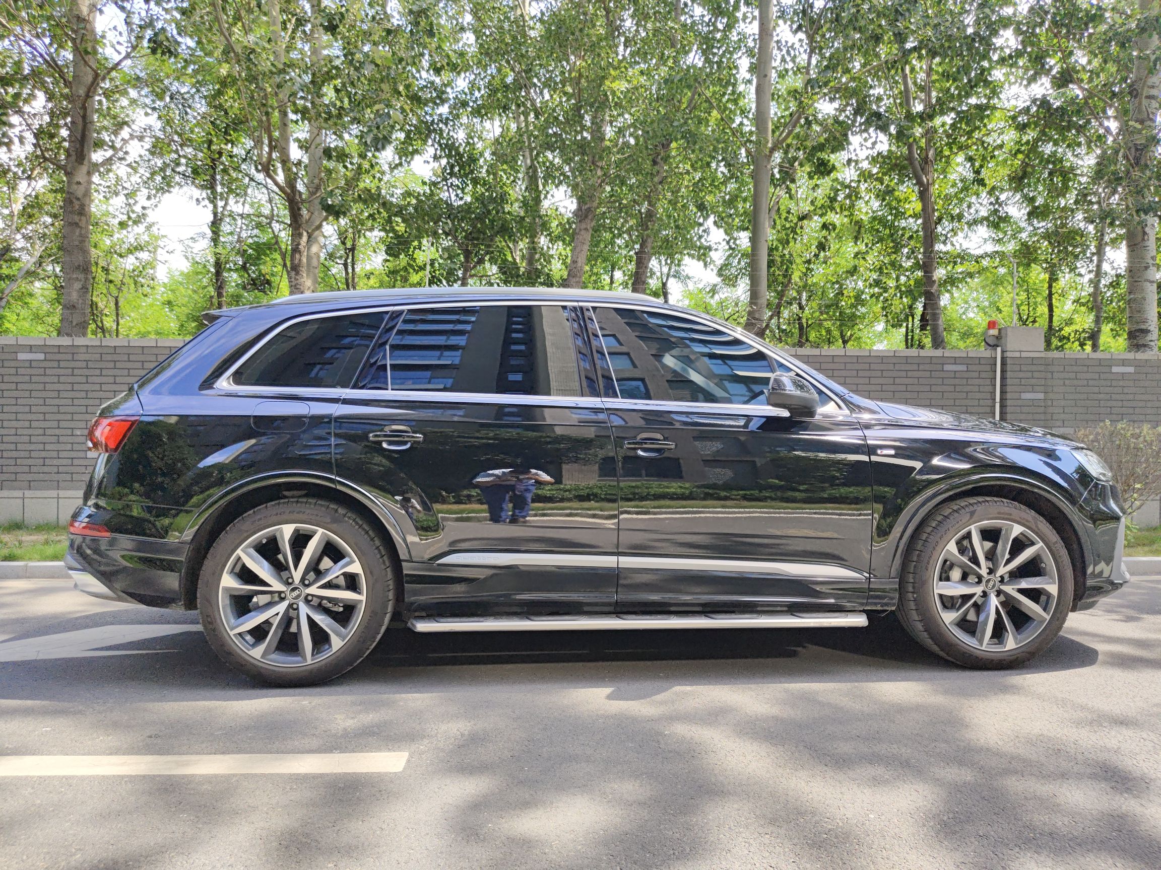 奥迪Q7 2023款 55 TFSI quattro S line运动型(进口)