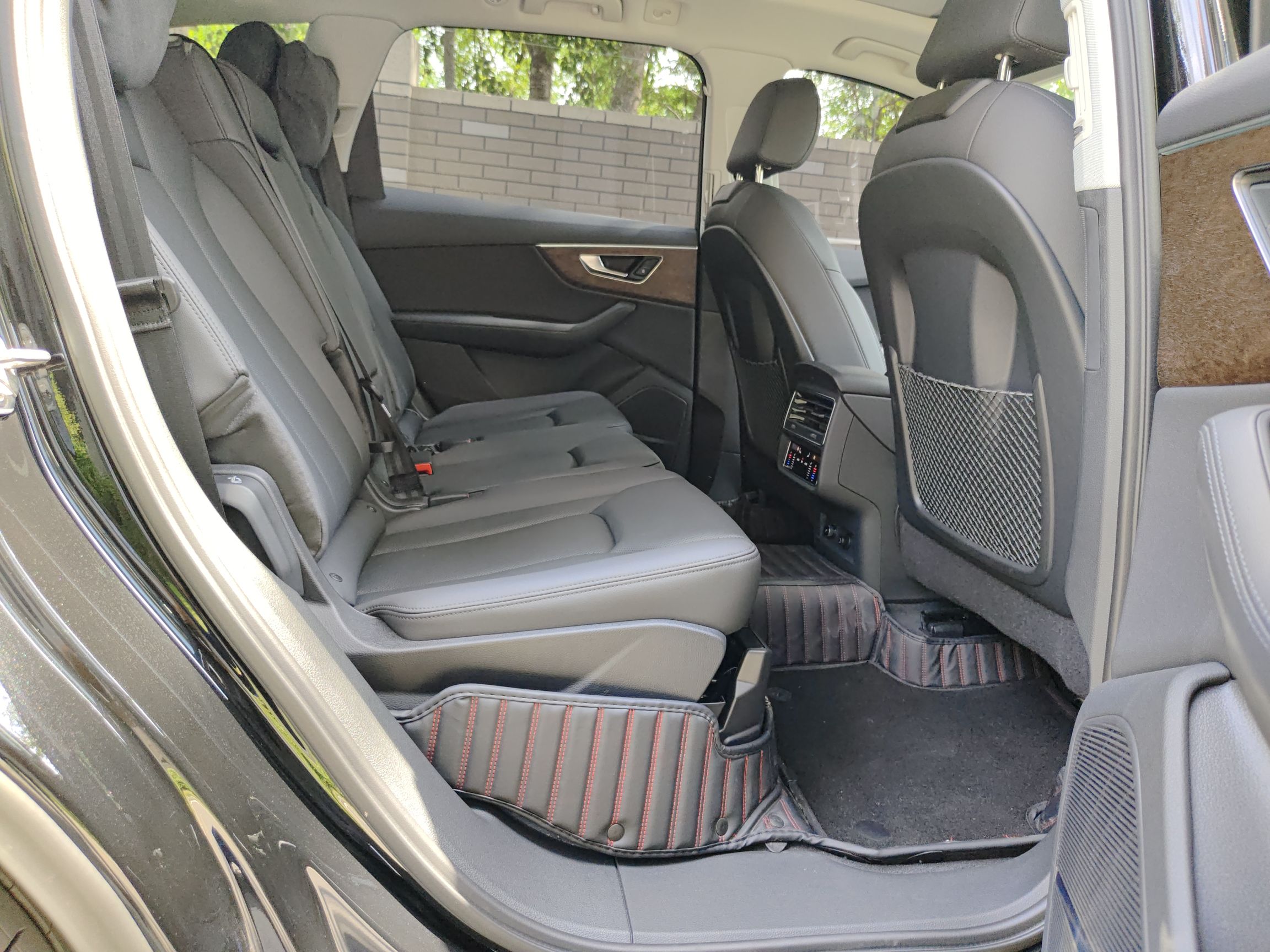 奥迪Q7 2023款 55 TFSI quattro S line运动型(进口)