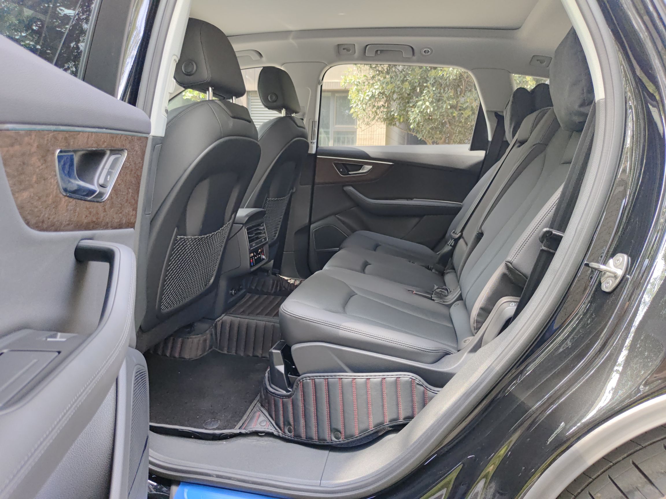 奥迪Q7 2023款 55 TFSI quattro S line运动型(进口)