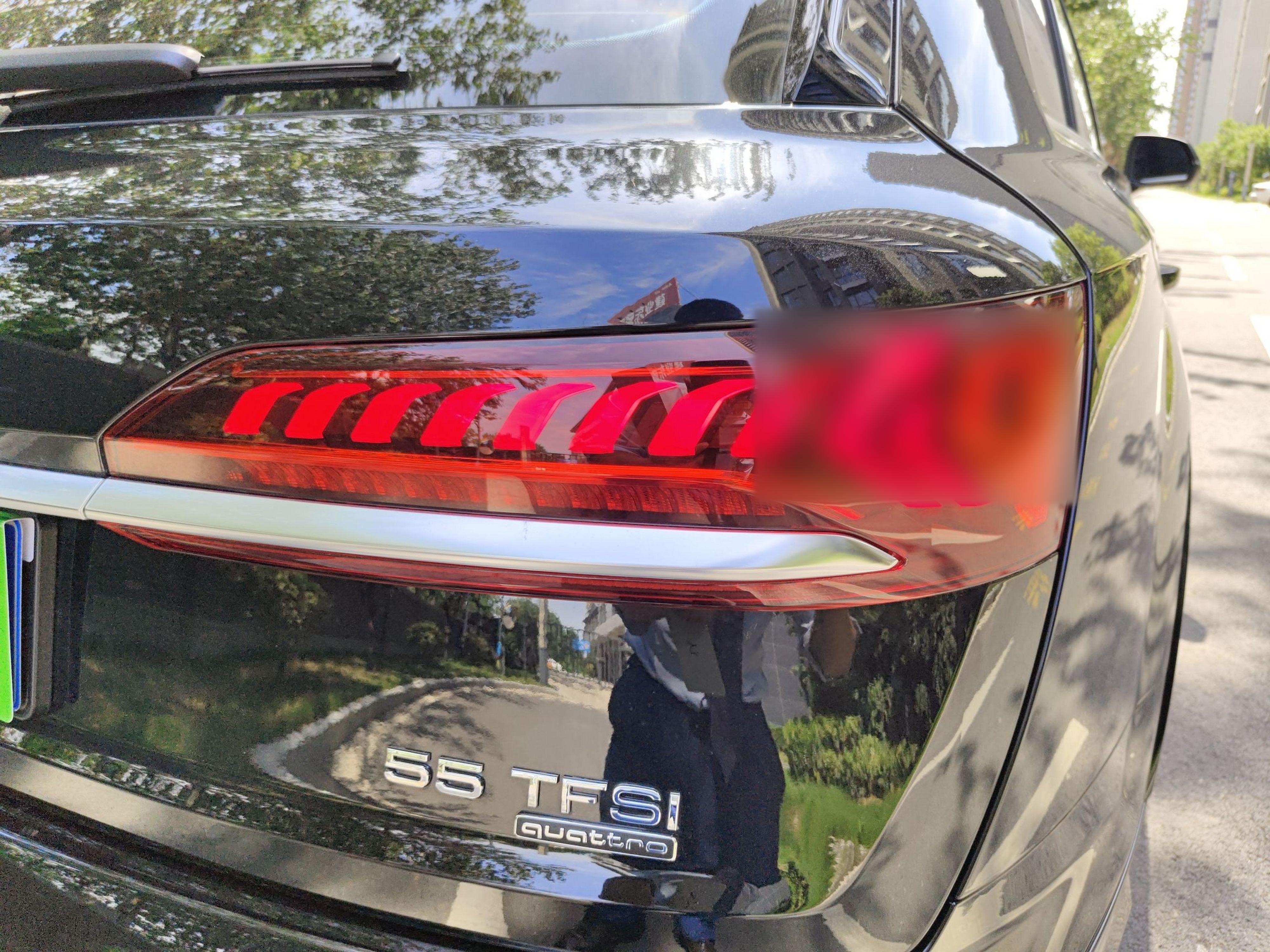 奥迪Q7 2023款 55 TFSI quattro S line运动型(进口)