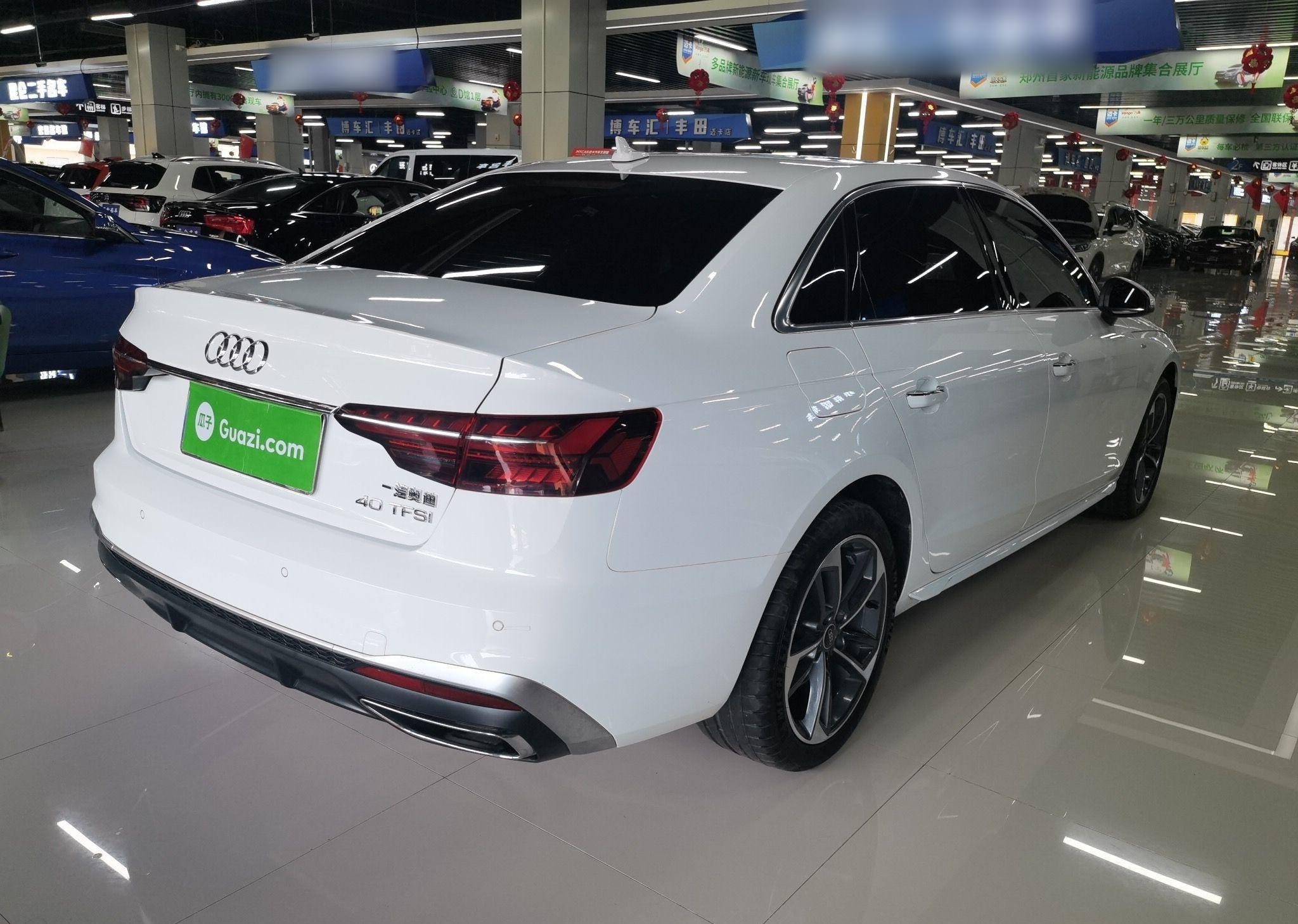 奥迪A4L 2022款 40 TFSI 时尚动感型