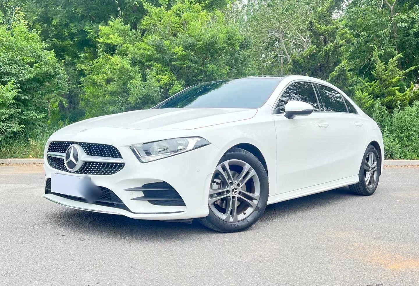 奔驰A级 2020款 改款2 A 180 L 运动轿车