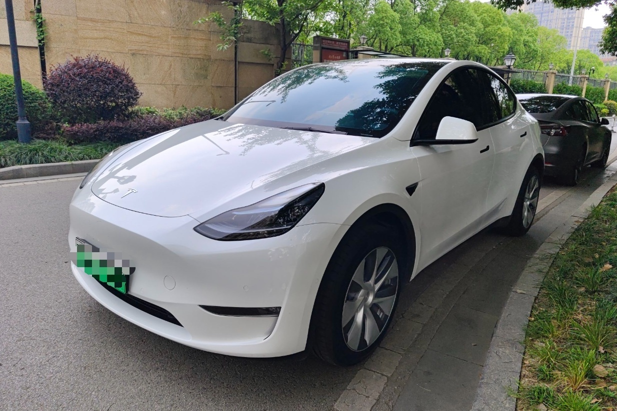 特斯拉 Model Y 2022款 改款 长续航全轮驱动版