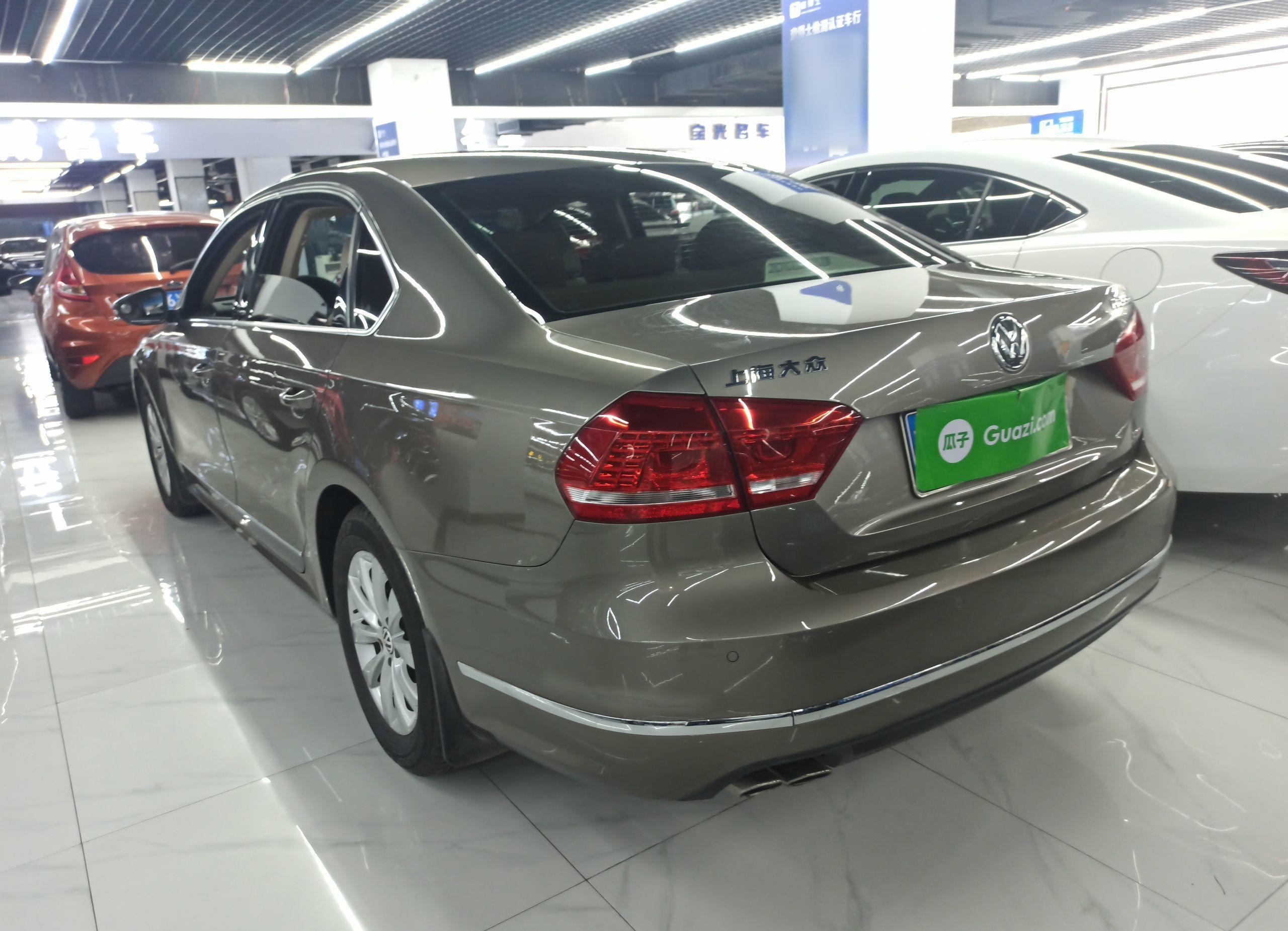 大众 帕萨特 2013款 1.8TSI DSG尊荣版