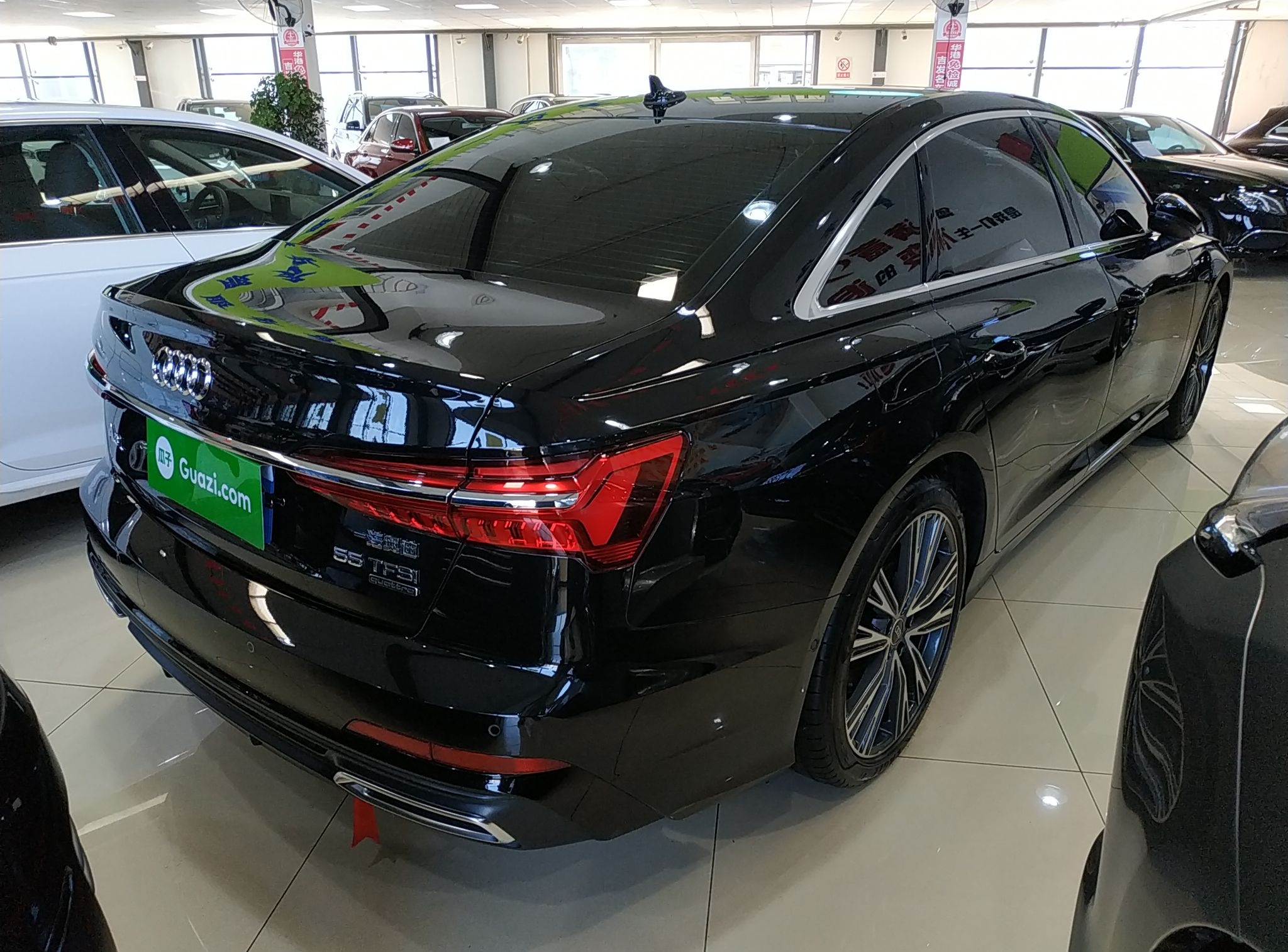 奥迪A6L 2022款 55 TFSI quattro 尊享动感型