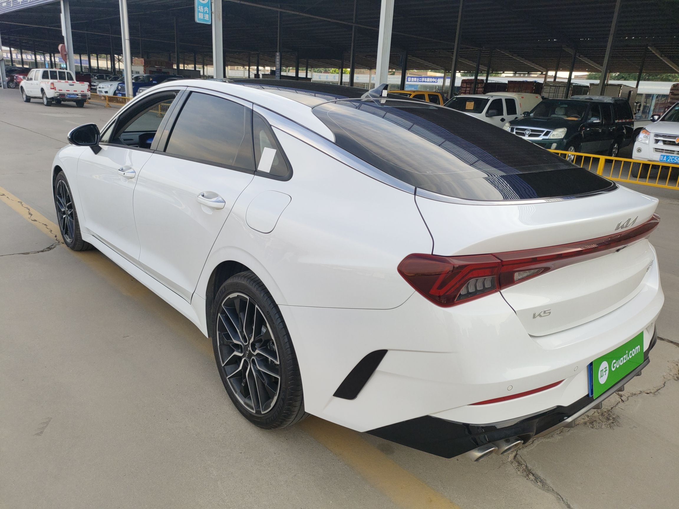 起亚 K5凯酷 2021款 380T GT-Line 旗舰版