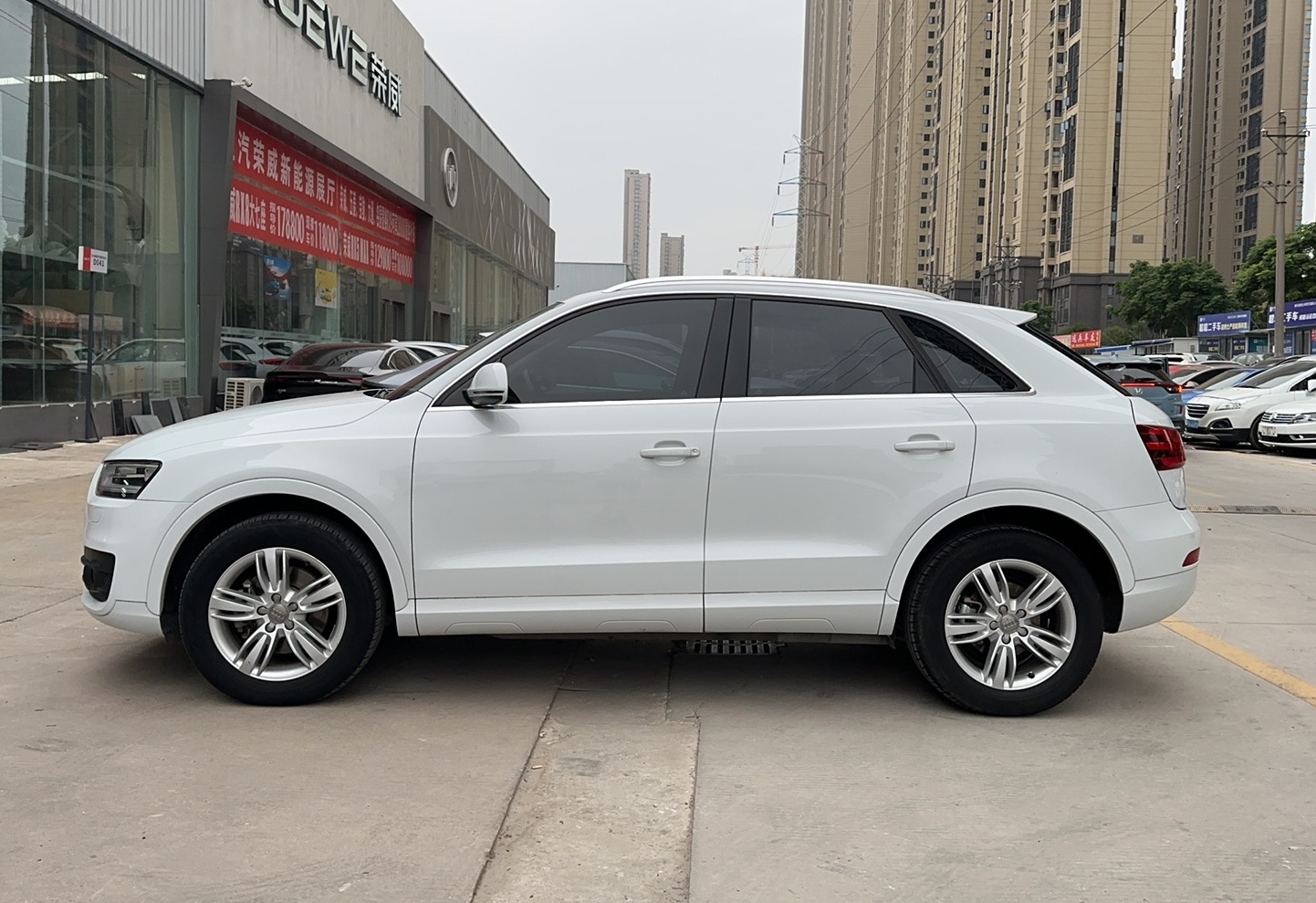 奥迪Q3 2015款 30 TFSI 舒适型