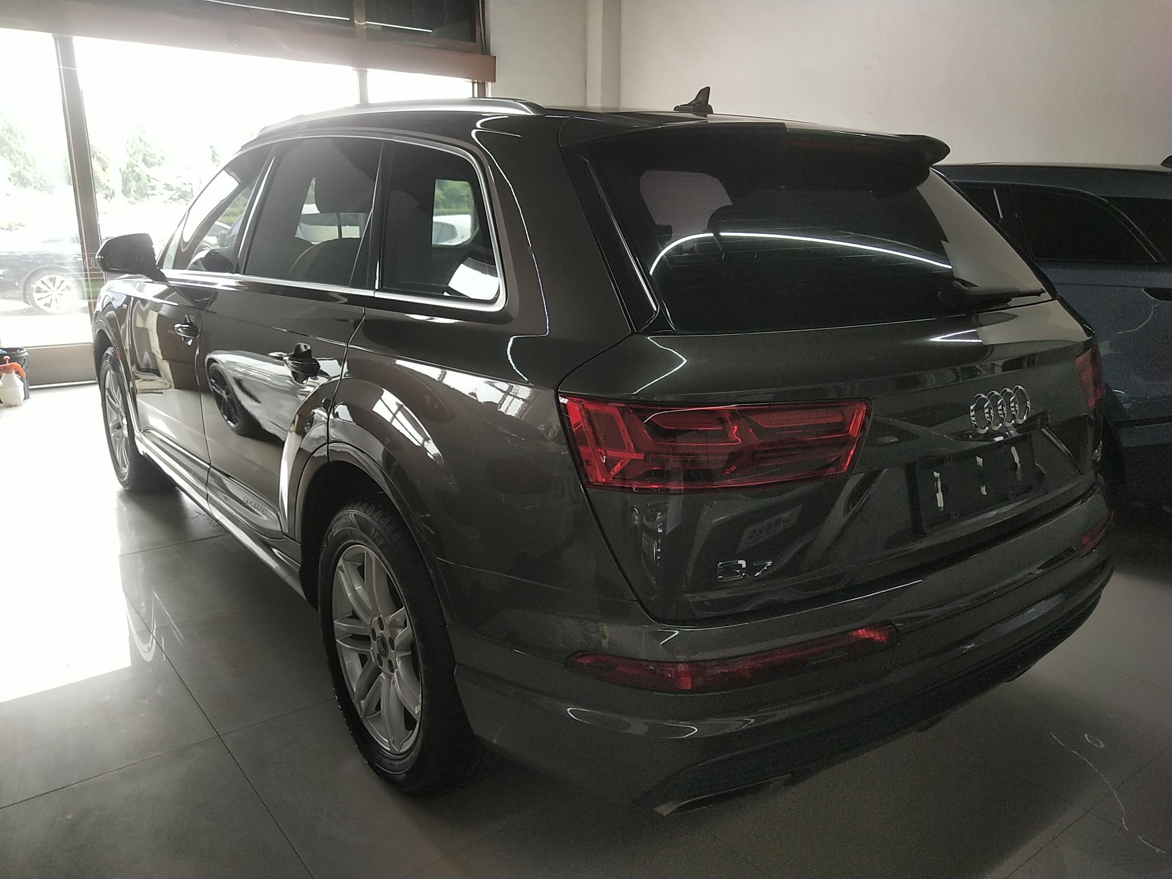 奥迪Q7 2016款 40 TFSI S line运动型(进口)