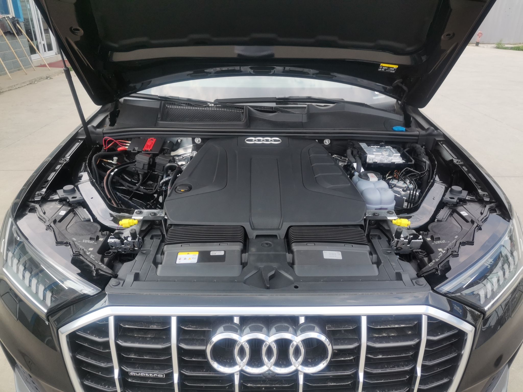 奥迪Q7 2023款 45 TFSI quattro S line运动型(进口)