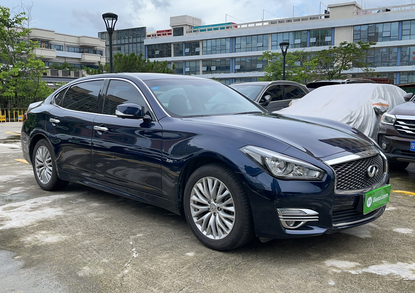 英菲尼迪Q70L 2019款 Q70L 2.0T 悦享版(进口)