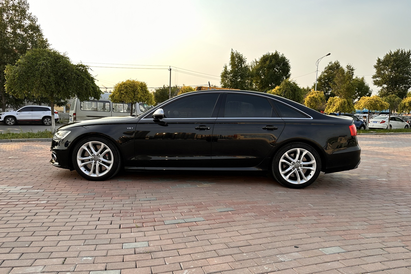 奥迪S6 2013款 S6 4.0TFSI(进口)