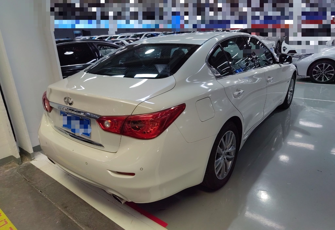 英菲尼迪Q50L 2015款 2.0T 悦享版