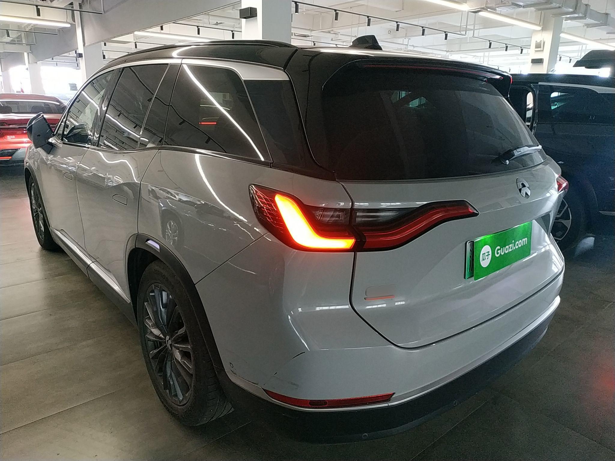 蔚来ES8 2020款 415KM 签名版 六座版