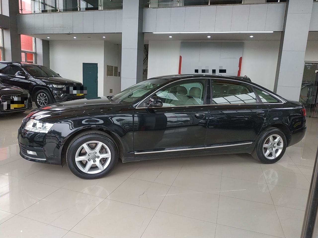 奥迪A6L 2011款 2.0 TFSI 自动标准型