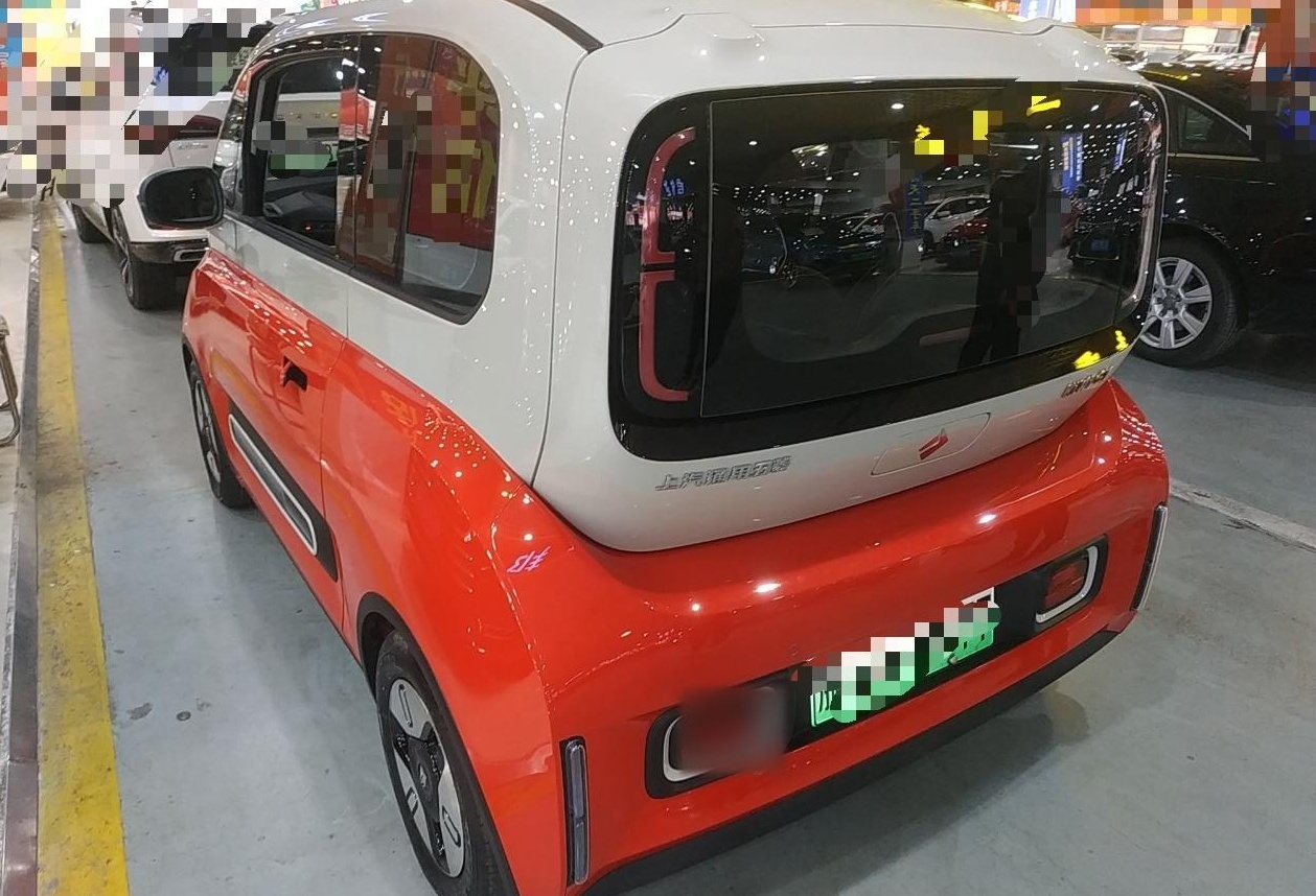 宝骏KiWi EV 2021款 艺术家 磷酸铁锂