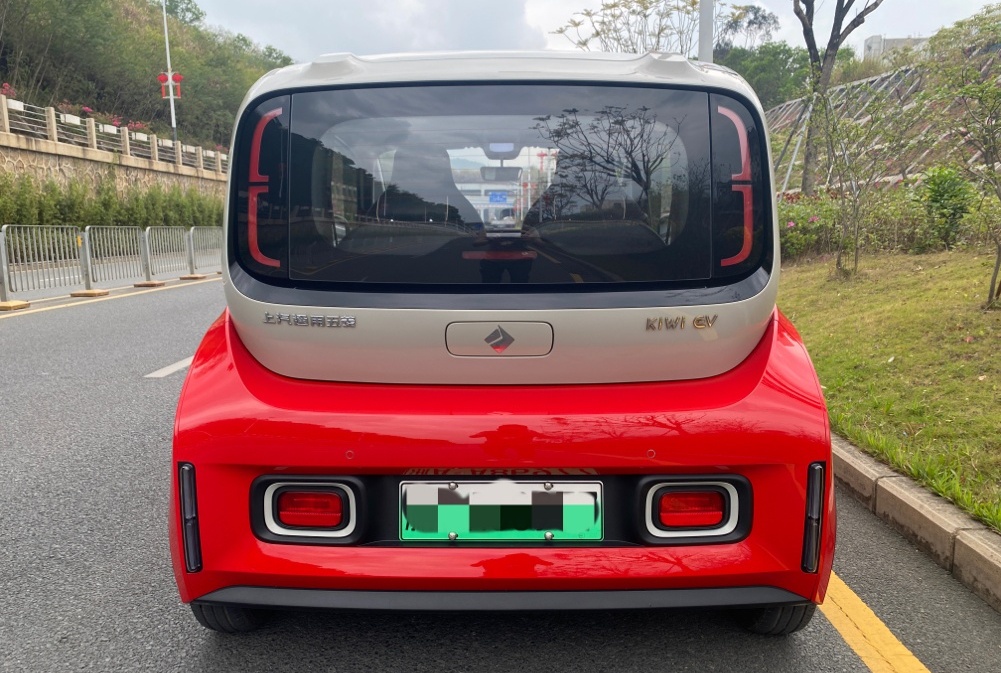 宝骏KiWi EV 2021款 艺术家 磷酸铁锂