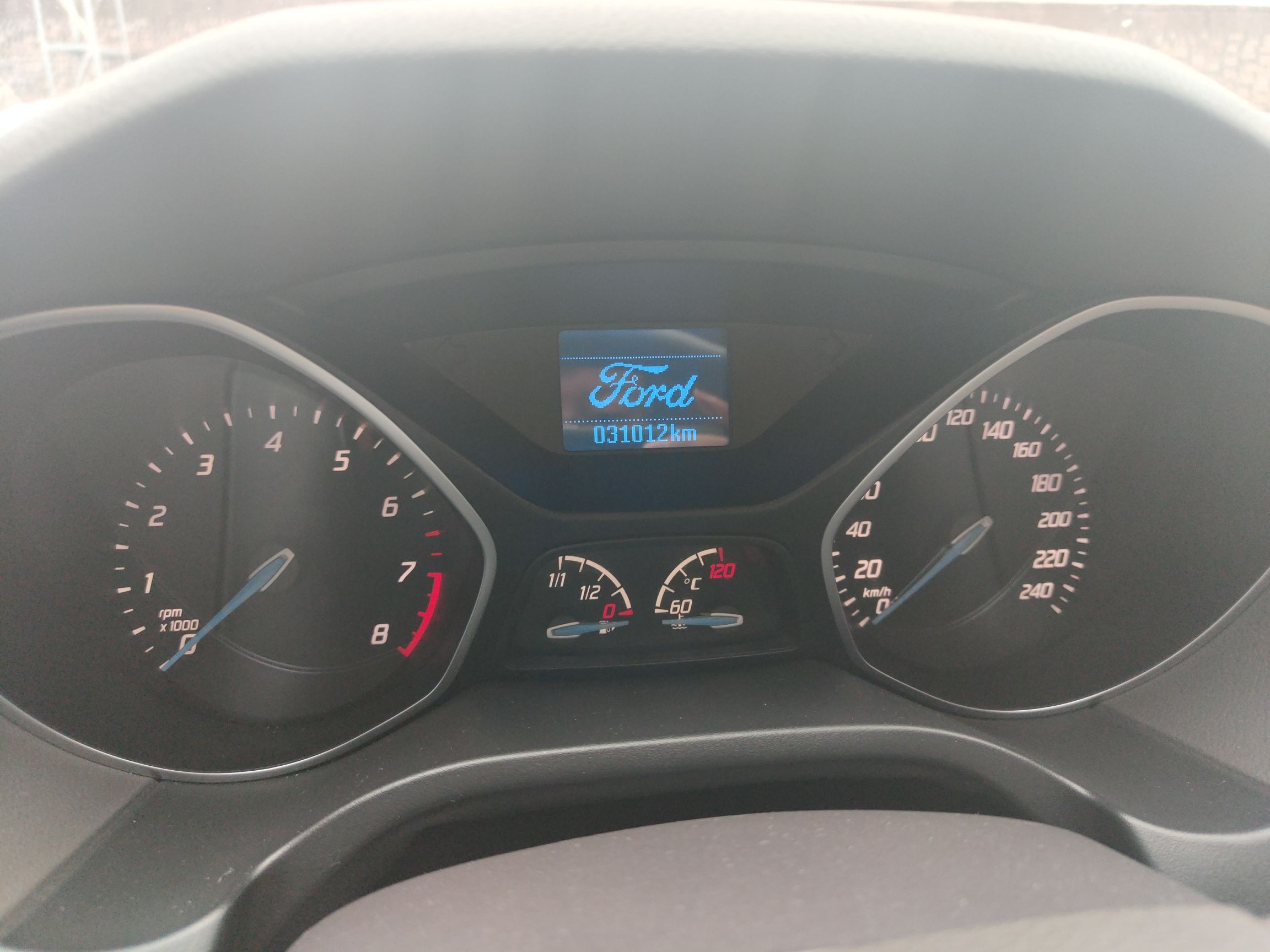 福特 福克斯 2012款 两厢 1.6L 自动风尚型