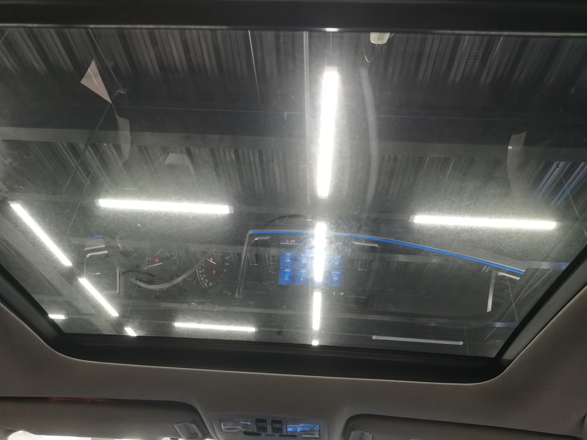 丰田 汉兰达 2018款 2.0T 四驱豪华版 7座 国VI